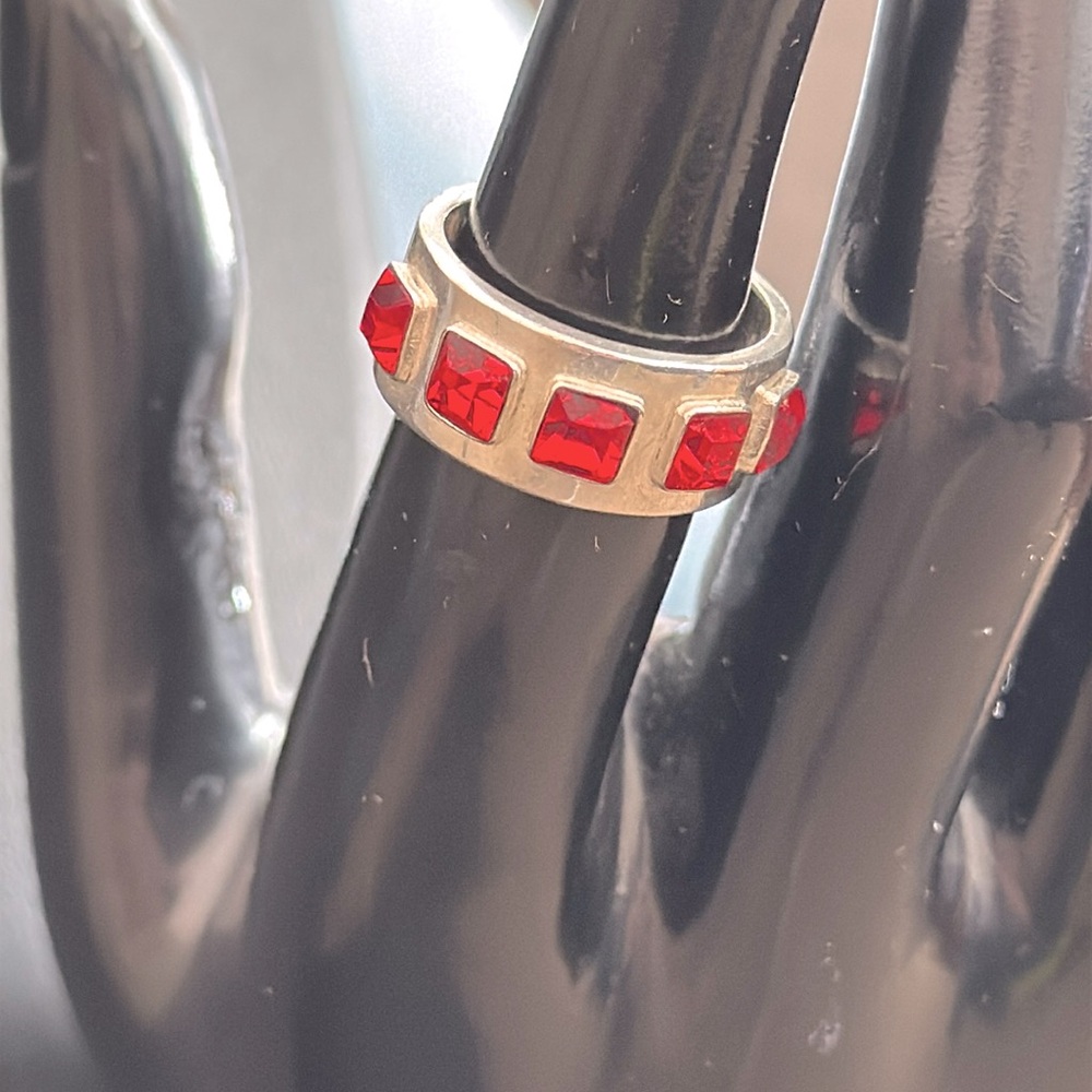 Modern Sterling Silver Artisan Ring w Red Gemstones  Mimi & Marge Size 5.5 - 6